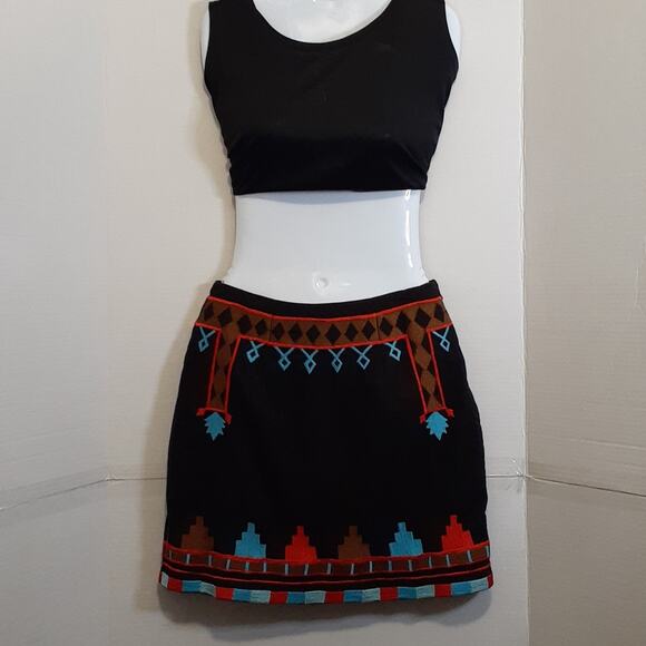 Roja Women's Black Decorative Embroidered Skirt. Size S - Picture 4 of 7